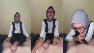 Cewek Hijab abu2 Isep anu Nikmat