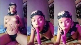 Anggi Hijabers Tocil Colmek di Kamar