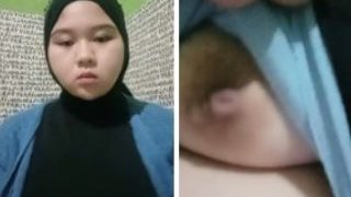 Uting Hijabers Montok Kak Resa Liat di Atas Menit 9