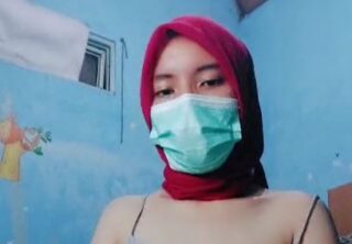 ABG 19Yo Jilbab Merah Uting Tembus Pandang Ebot Mendesah