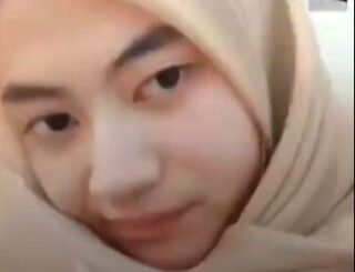 VCS Cewek Jilbab Tercantik di Livu Show Uting Perawan