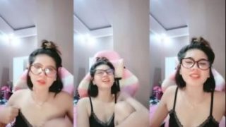 Abis Mandi Tante Chacha Live Ebot Semi Bugil