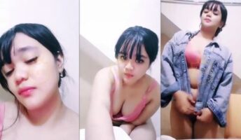 ABG Gemoy 18Yo Live Show Buka-bukaan Menggoda Pascol