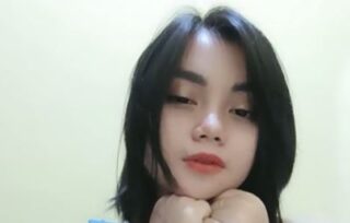 Nana Jepit Susu Telanjang Dada ID 22299997 Mango Barbar