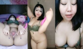 Mbak Ratu Kuman Pantat Besar Ngangkang Becek ID 24852592 Dream