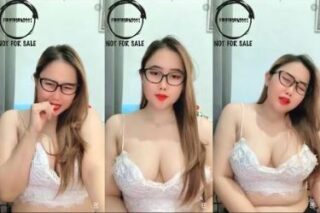 Vior Host Cantik Remas Buah Dada Godain Pascol di HOT51