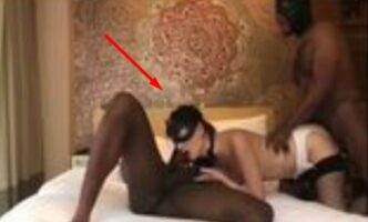 Threesome Cici Putih Mulus Kena Ewe Dua Pria Negro Viral