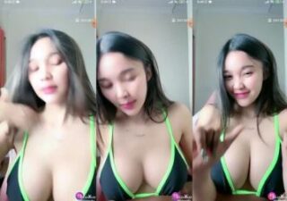 Ebot Goyangan Adenia Bikini Selebgram Eks SPG Viral