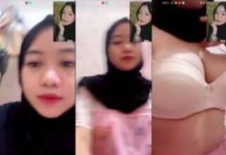 VCS Hijab Kimcil Bugil Pamerin Memek Tembem Perawan